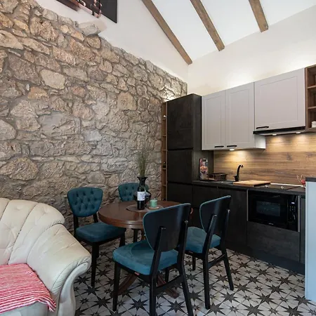 Vrhi Cicarije - Brgudac, Opatija With Free Parking Сasa de vacaciones *